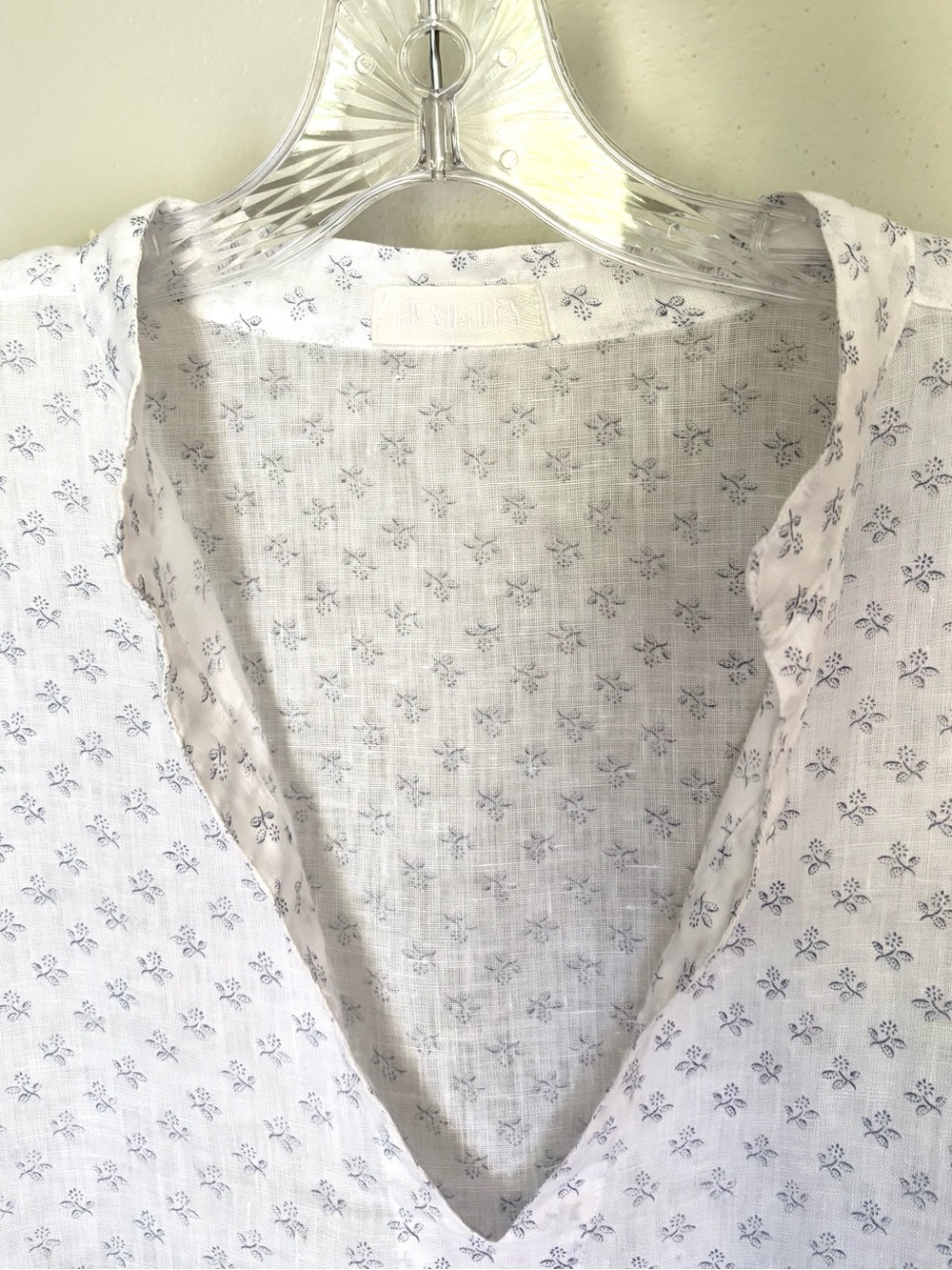 CP Shades Blue and White Floral Stripe Relaxed Linen Tunic S Beautiful!